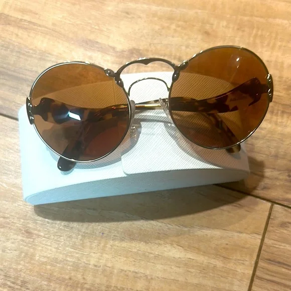 Prada | Accessories | Prada Spr 55t Wanderer Round Womans  display picture 2